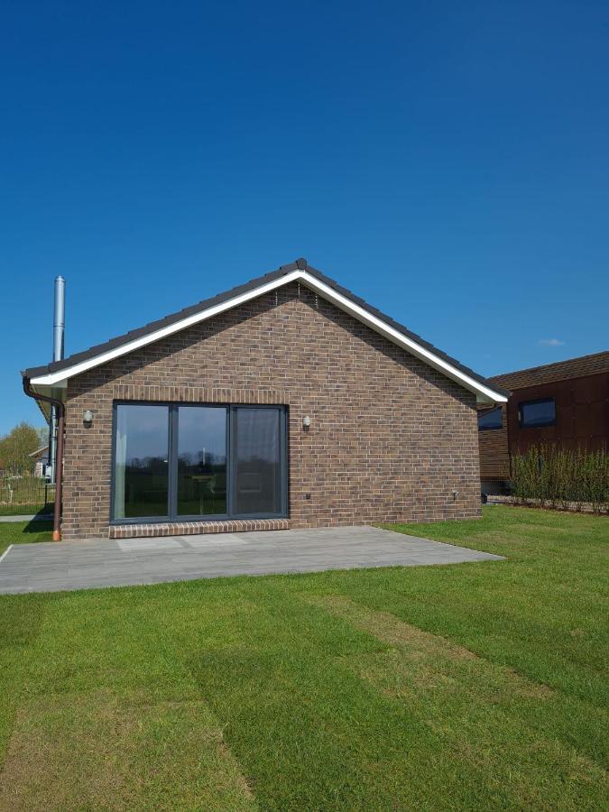 Watt'N Blick - Hundefreundliches Ferienhaus Mit Ausblick Ueber Die Wiesen Bis Zum Deich Schweiburg Ngoại thất bức ảnh