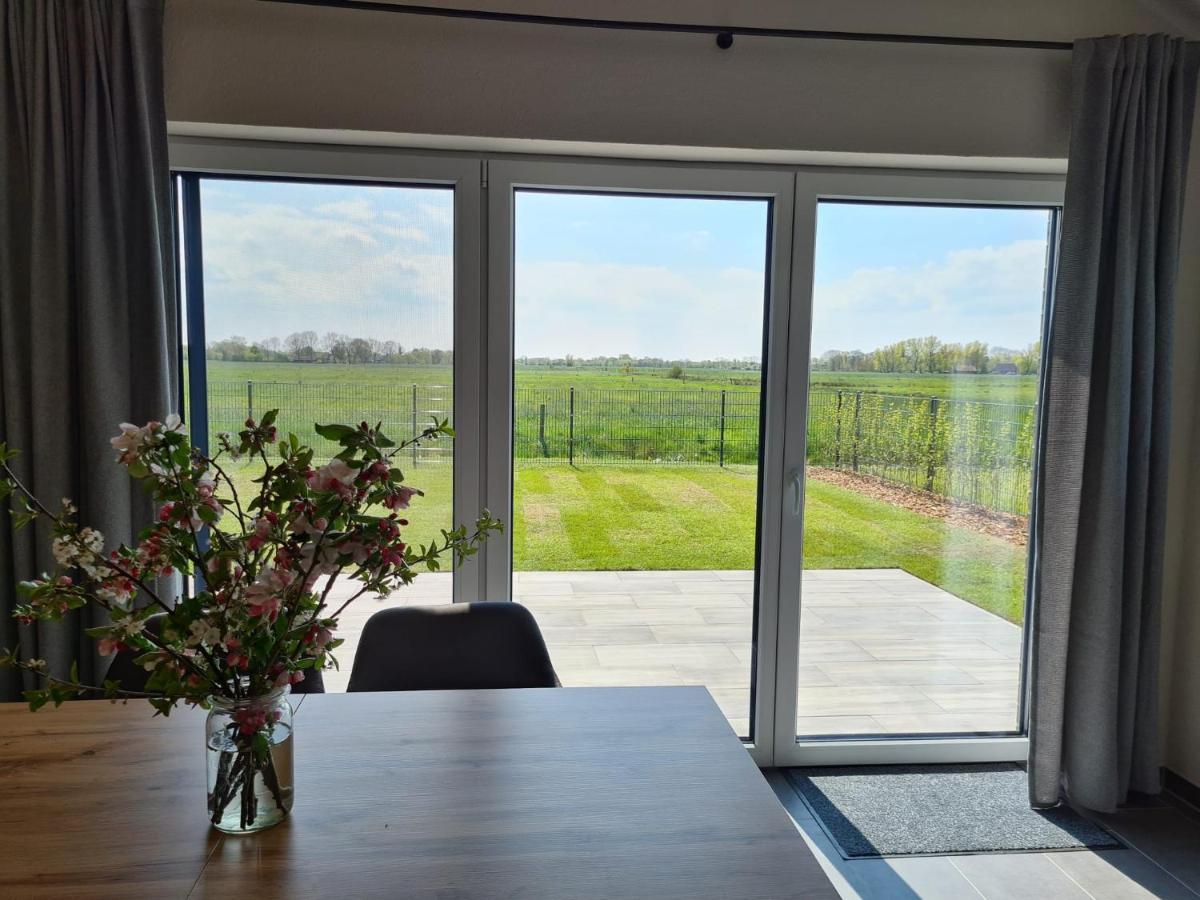 Watt'N Blick - Hundefreundliches Ferienhaus Mit Ausblick Ueber Die Wiesen Bis Zum Deich Schweiburg Ngoại thất bức ảnh