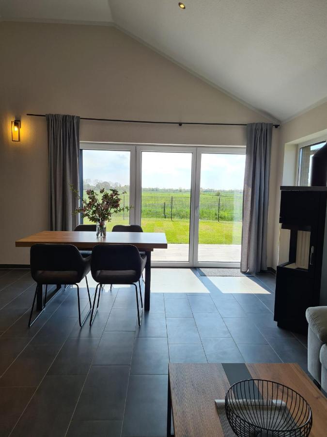 Watt'N Blick - Hundefreundliches Ferienhaus Mit Ausblick Ueber Die Wiesen Bis Zum Deich Schweiburg Ngoại thất bức ảnh